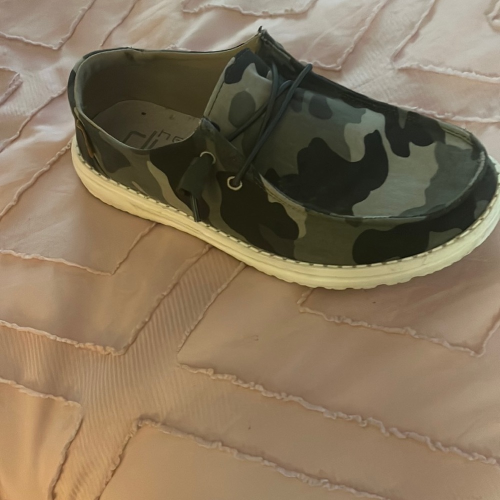 Camo Hey Dudes like new only worn once